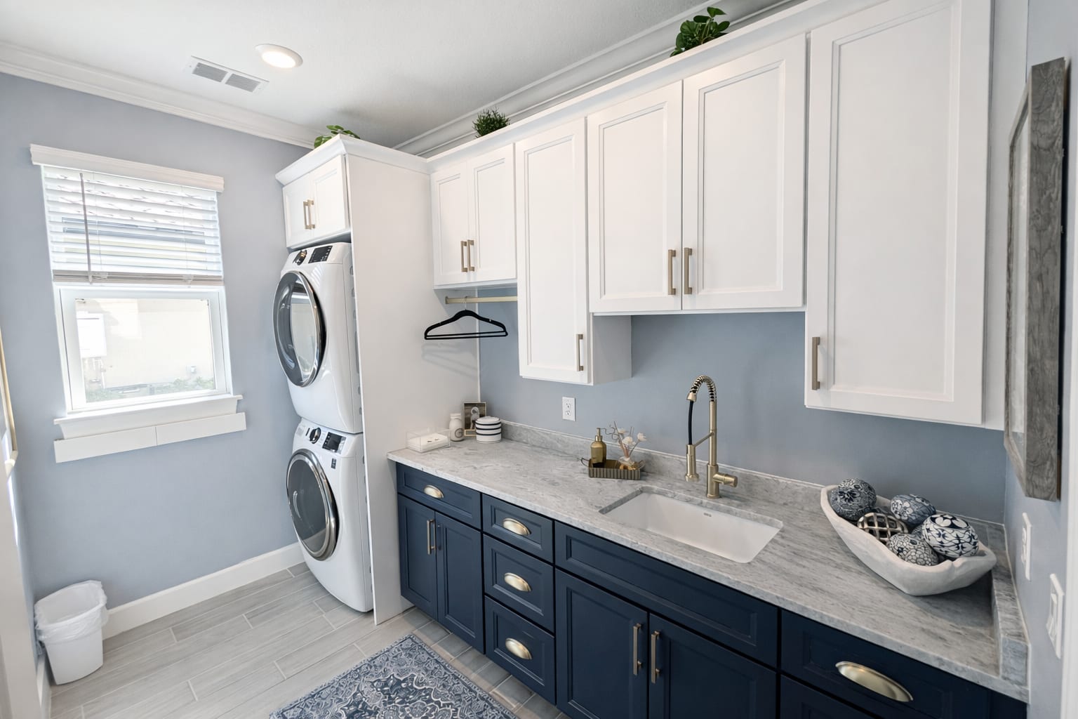Kitchen cabinet installation